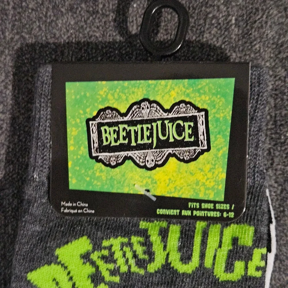 Beetlejuice Mens Crew Socks Gray Neon Green Logo Graphic Shoe Size 6-12 NWT